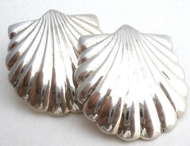 Vintage-inspired earrings with floral designs -Shell Pierced Earring Sterling Silver Vintage