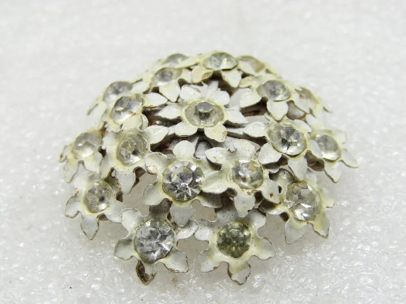 Retro brooch-Vintage Enameled Forget-Me-Not Brooch, White with Clear Rhinestones, 1950's-1960's, 1-1/3"