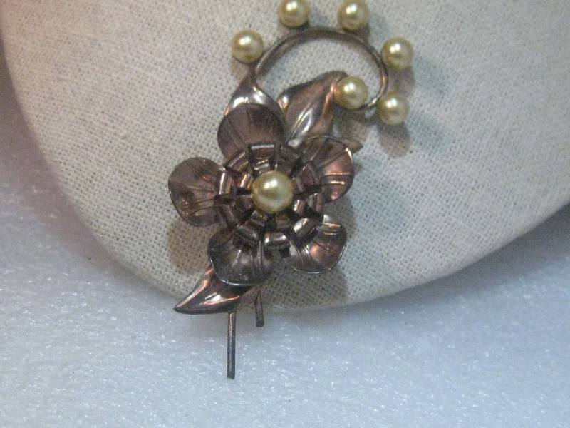 Victorian rhinestone brooch-Vintage  Copper of Sterling Floral 1940's Brooch, faux pearls, 3.25