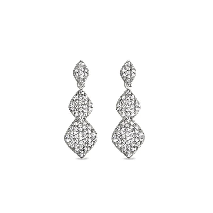 Dainty pearl earrings for feminine elegance -Graduating Diamond Shapes Pendant with Simulated Diamonds on 18" Cable Chain