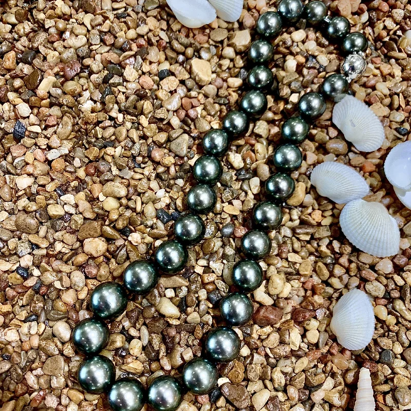 Designer gemstone necklaces for exclusive looks -Tahitian Pearl Necklace