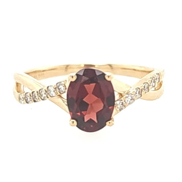 Unique handmade rings for special gifts -14ky Gold Garnet Ring